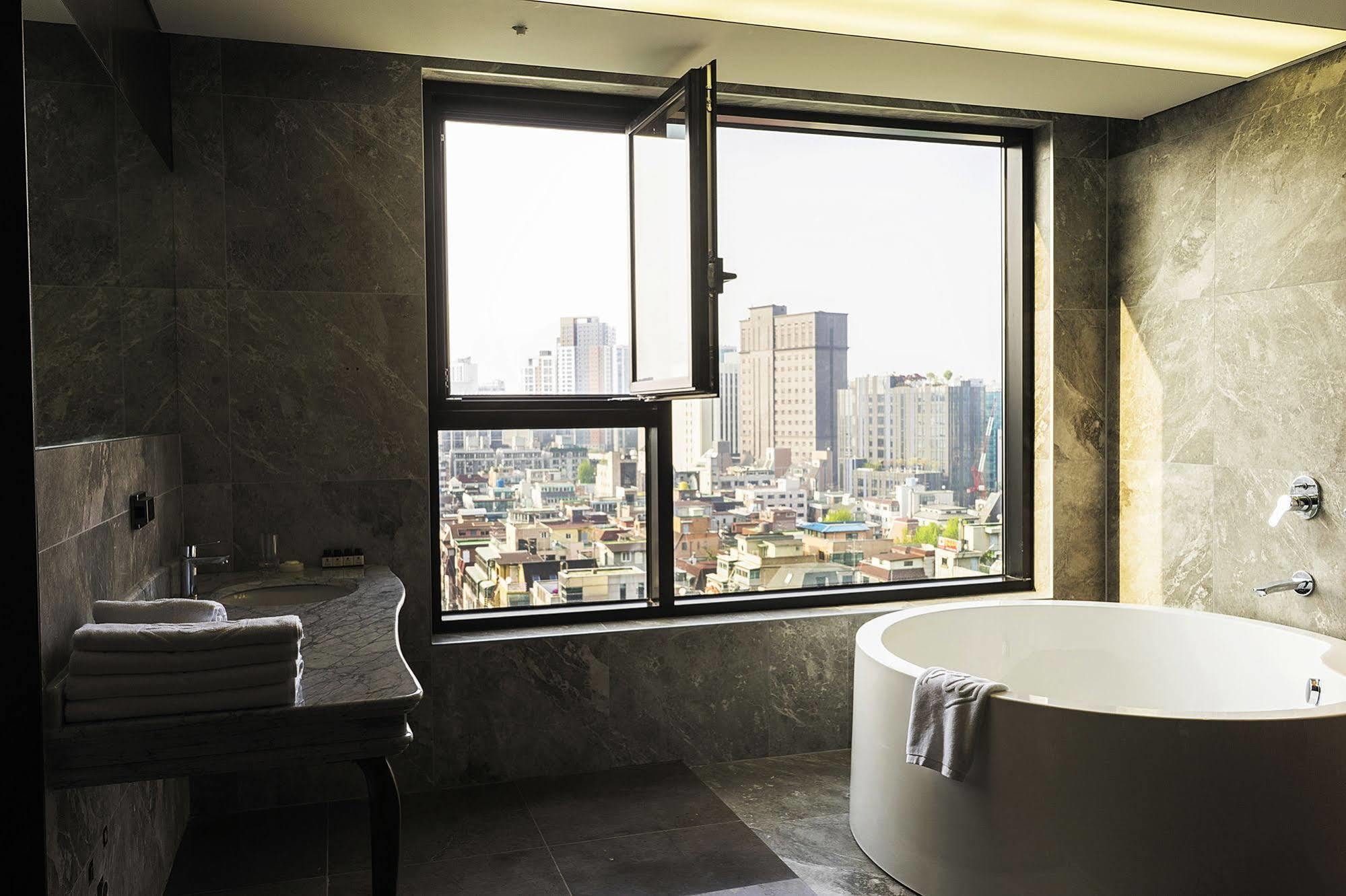 Richwell Hotel Сеул Екстериор снимка