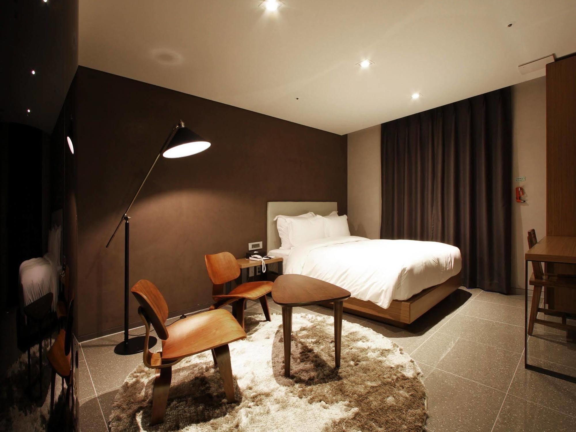 Richwell Hotel Сеул Екстериор снимка